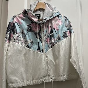 Nike cropt windbreaker